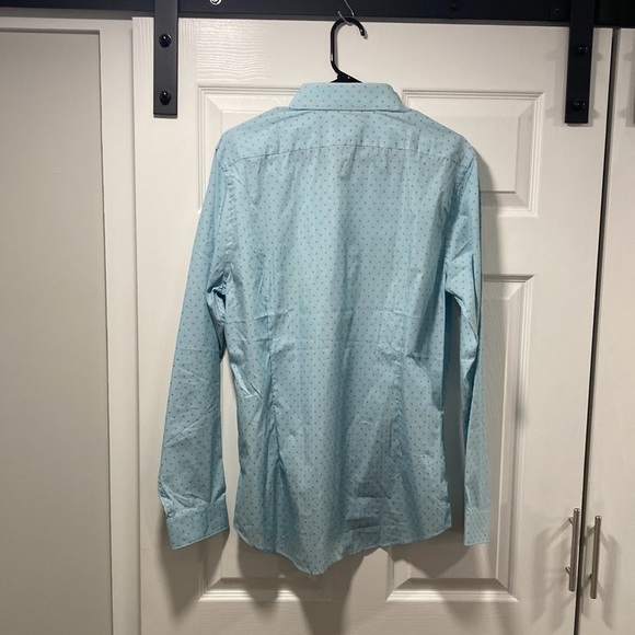 Express Slim-Fit Men’s Long Sleeve Blue Button Up - Picture 3 of 5